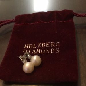 Brand new pearl earrings